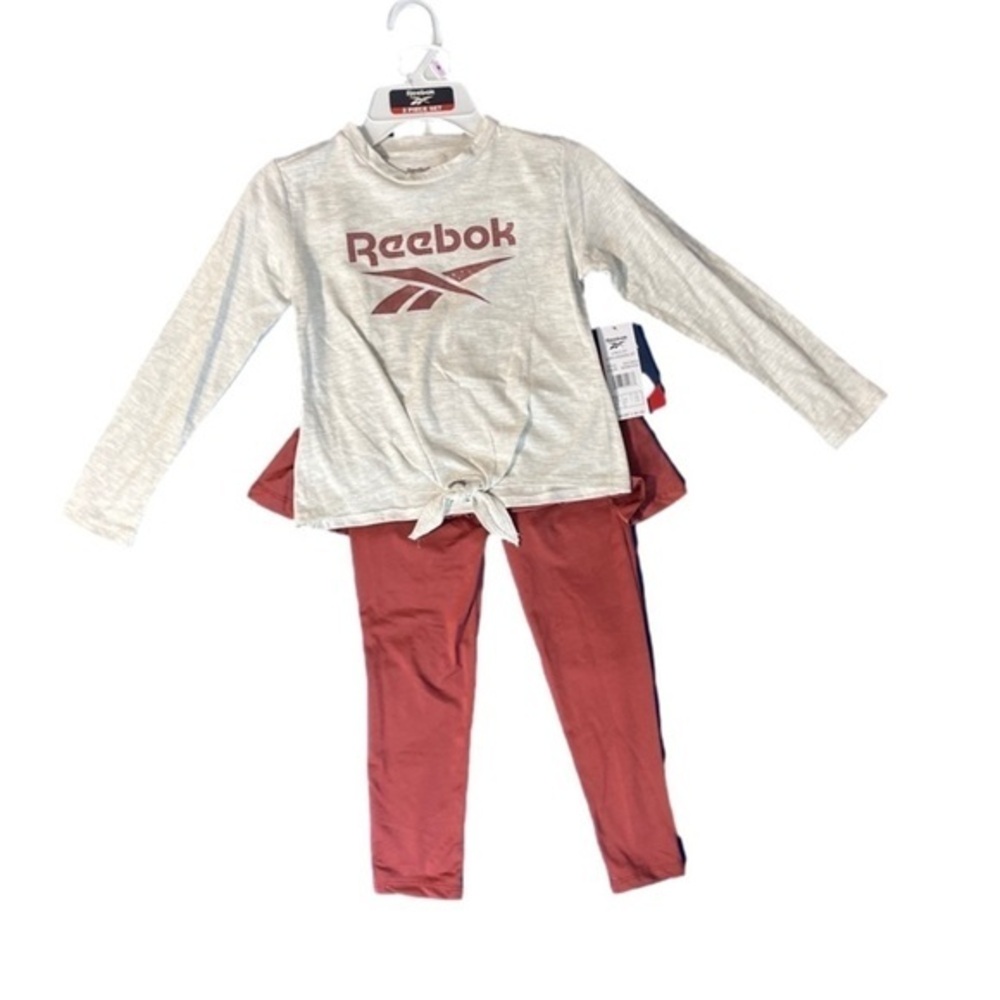 ⭐️ NWT- Reebok two-piece long sleeve with Sedona Rose Lurex Skegging set- US 6